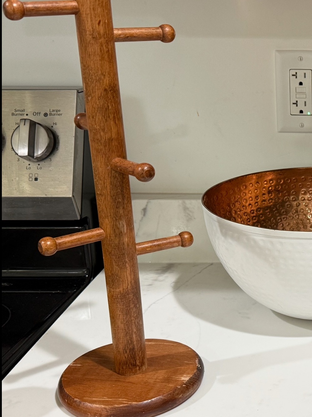 Wood Peg Mug Tree - Warm Brown